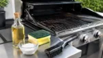 Gasgrill Grillroste reinigen: Glasfaserschwamm, Buerste und Hausmittel im Vergleich